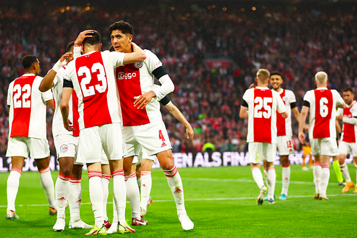 关于窗口期克里夫兰骑士调整名单以备欧冠；复出首秀环节打磨；管理层满意；赛程密集仍需轮换的信息